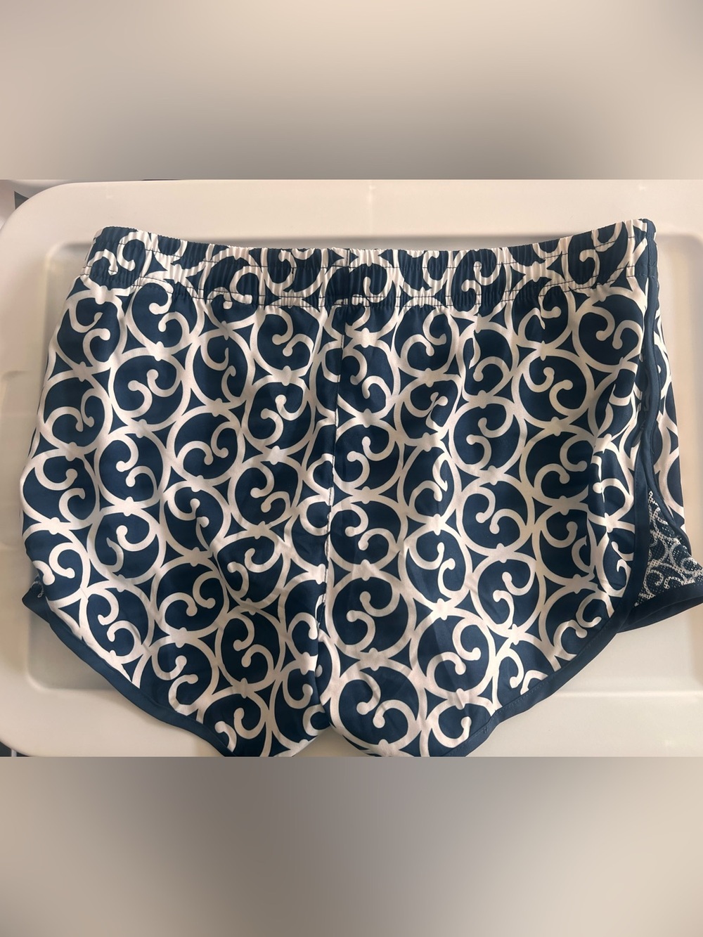 GRETCHEN SCOTT Shorty Shorts Arabesque Navy print XS